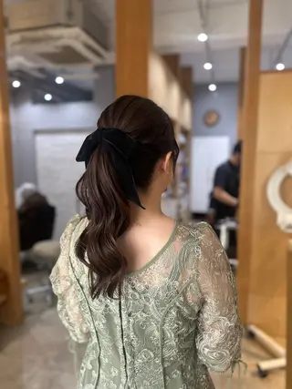 ミディアム miloc MOMOKAのヘアスタイル