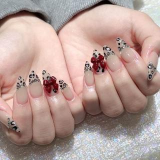 ネイル Queens テイのネイルデザイン