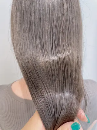 ミディアム カラー 🦖鶴岡 香純🦖のヘアスタイル