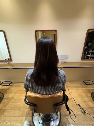ロング おおはた　りゅう/ カラーのヘアスタイル