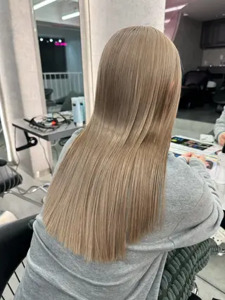 セミロング カラー ブリーチ特化 梅田本多翔のヘアスタイル