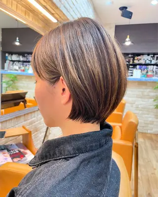 ショート レイヤースタイル⭐️ 村上のヘアスタイル