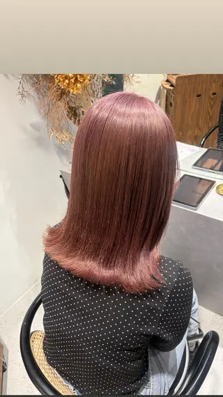 ミディアム カラー 🧸秋田 百菜🧸のヘアスタイル