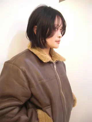 ミディアム オカモト ハルカのヘアスタイル
