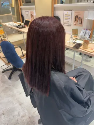 ミディアム カラー 吉田 絵梨奈のヘアスタイル