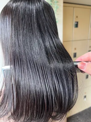 パーマ 縮毛矯正/ レイヤー/ミディアムのヘアスタイル