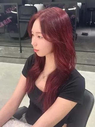 カラー ozaki renaのヘアスタイル