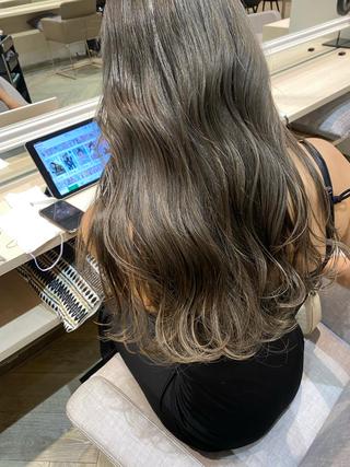 カラー TRENTE MILLEのヘアスタイル