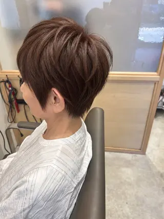 ショート カラー 久木原 ゆりのヘアスタイル