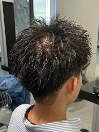 ショート スパイキーショート 長谷野真吾のヘアスタイル