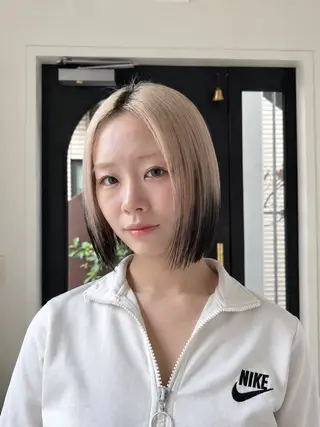 セミロング ヤスマルユイカ 髪質改善/透明カラーのヘアスタイル