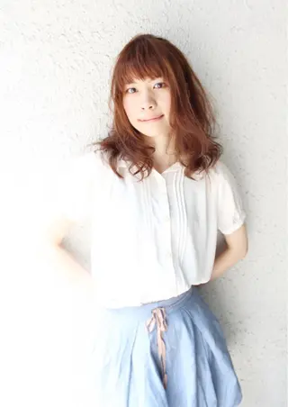 セミロング 桑名 淳のヘアスタイル