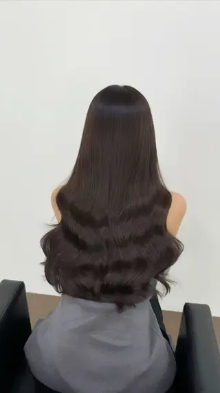 ロング カラー 速水 星來のヘアスタイル
