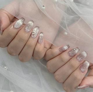 ネイル LAVISH sakiのネイルデザイン