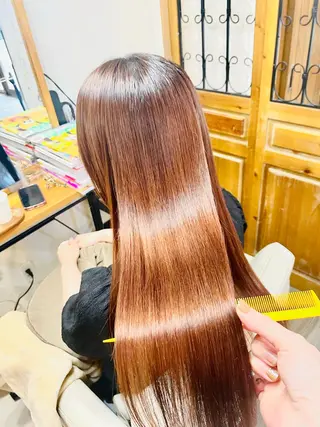 ロング 山木 裕子のヘアスタイル