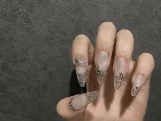 ネイル Bliss 坂本(研修中)のネイルデザイン