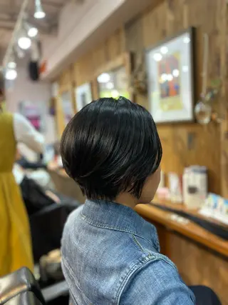 ショート 多幸感 /透明感カラー/リサのヘアスタイル