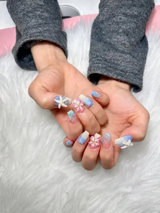 ネイル AURA NAIL 上前津のネイルデザイン