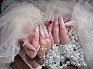 ネイル ✨Nailsalon Vi+✨のネイルデザイン