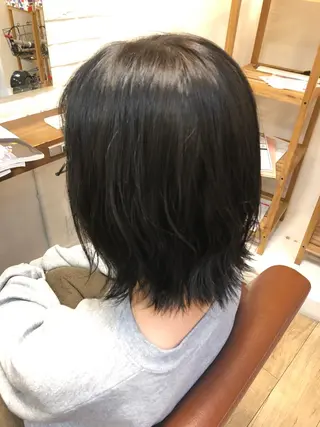 ミディアム カラー 西村 有紗のヘアスタイル