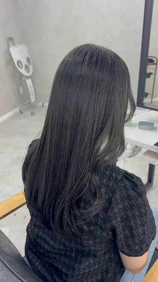 ロング カラー 赤み無し柔らかカラー 【梅田】madokaのヘアスタイル