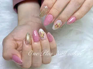 ネイル One Plus Nail Salonのネイルデザイン