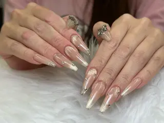 ネイル NIE NAIL Luxeのネイルデザイン