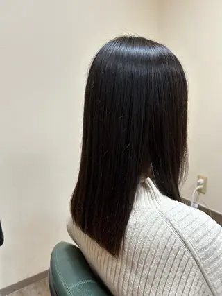 ミディアム 昼田 羅々のヘアスタイル