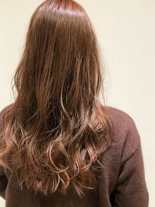 ロング カラー 新實 ゆりあのヘアスタイル