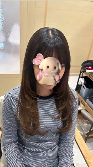 ロング イワサキ ミユのヘアスタイル