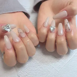 ネイル 🩷Yun nail Salon 本店🩷のネイルデザイン