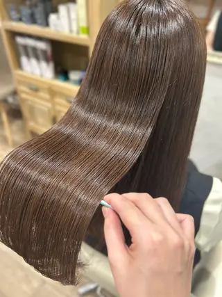ロング 山口 栞奈のヘアスタイル