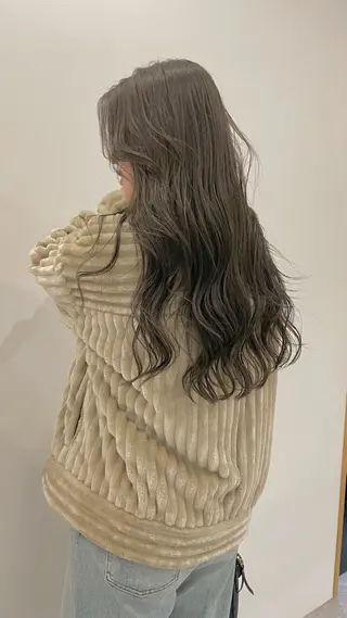 ロング 透明感/エクステ Veluaのヘアスタイル