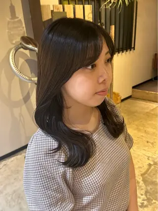 セミロング カラー 北原 紗希のヘアスタイル