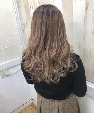 ロング Loob.TOKYO MIYA🌈のヘアスタイル