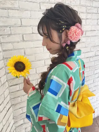 あやか 白髪ぼかしハイライトのヘアスタイル