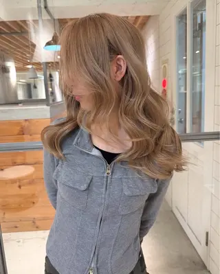 ロング カラー mellowman 【メロウマン】のヘアスタイル