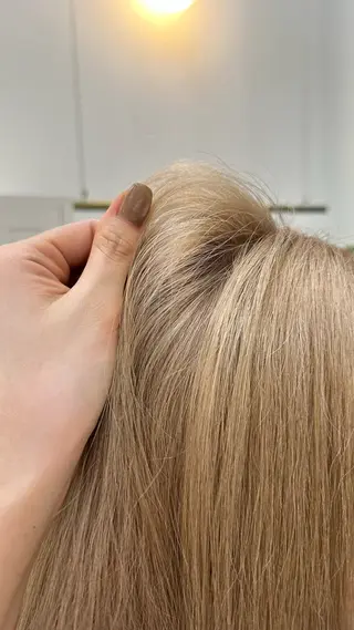 カラー 彦坂 柚羽のヘアスタイル