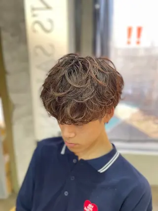 ショート パーマ メンズ シャドウパーマ/縦落 ちパーマ 大久保拓実のヘアスタイル