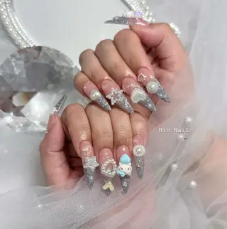 ネイル HIN NAILのネイルデザイン