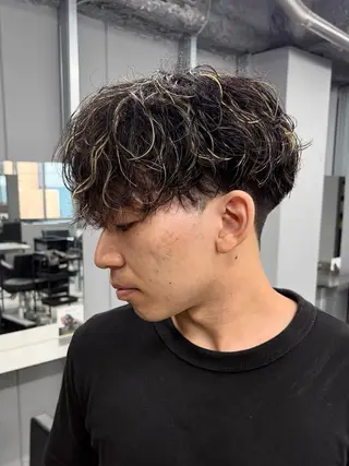 パーマ メンズ たける/ ハイトーン特化/渋谷のヘアスタイル