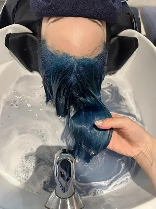 セミロング カラー ヘアアレンジ ハイトーン特化 pepe🎀のヘアスタイル