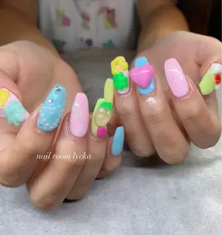ネイル ネイルルームリッカ 𝐦𝐚𝐲𝐮のネイルデザイン