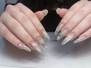 ネイル 心斎橋Mione nail salonのネイルデザイン