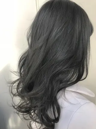 ロング カラー 【透明感、艶髪】西村 有司のヘアスタイル