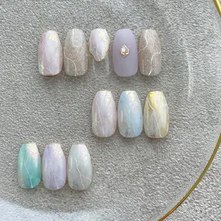 ネイル ネイルサロン Meluríのネイルデザイン