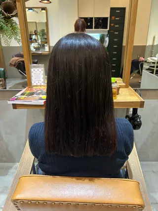 セミロング パーマ 若狭 彩花のヘアスタイル