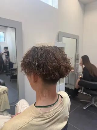 ショート パーマ メンズ 藤田 歩夢のヘアスタイル