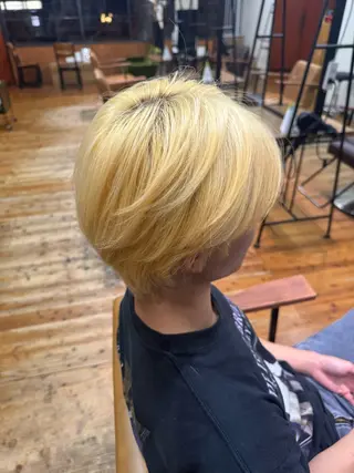 カラー 小林 優斗のヘアスタイル