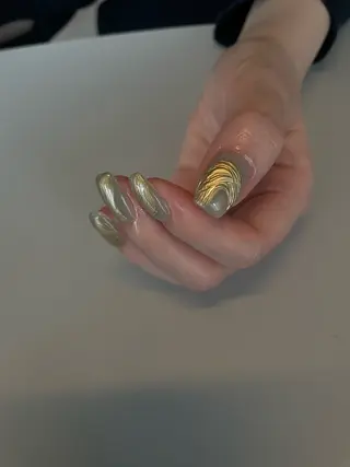 ネイル lino 大阪本町店のネイルデザイン